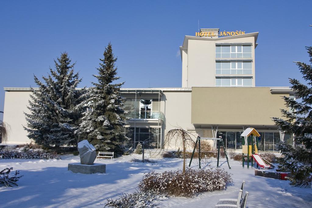 Hotel Janosik Liptovský Mikuláš Esterno foto
