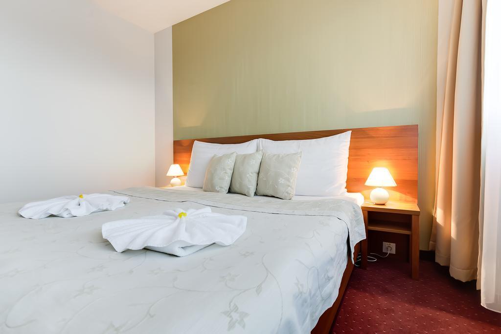 Hotel Janosik Liptovský Mikuláš Esterno foto