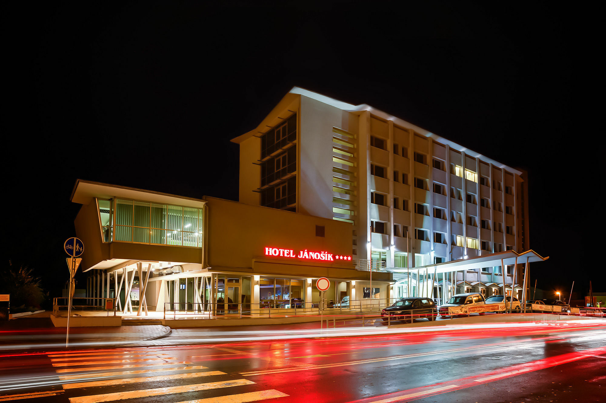 Hotel Janosik Liptovský Mikuláš Esterno foto